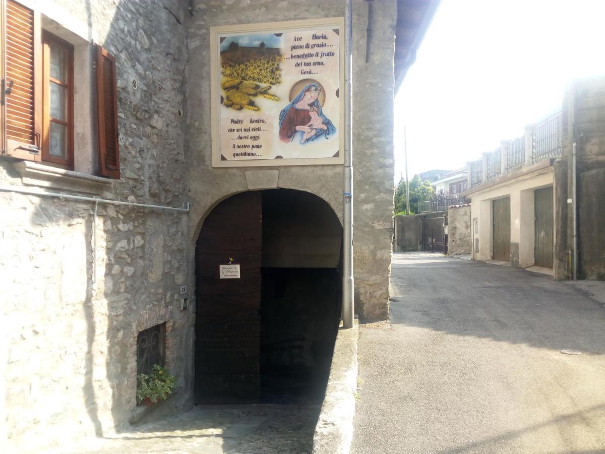 La Corte Del Pane Valbrona Luaran gambar