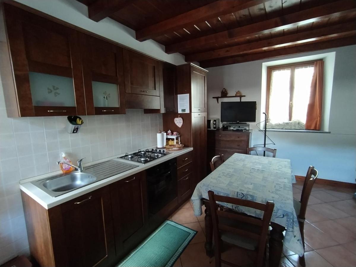 La Corte Del Pane Valbrona Luaran gambar