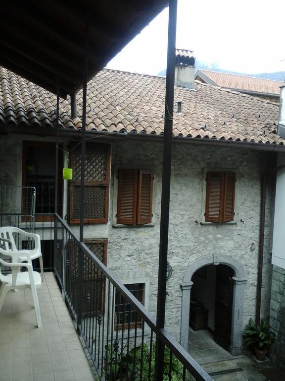 La Corte Del Pane Valbrona Luaran gambar