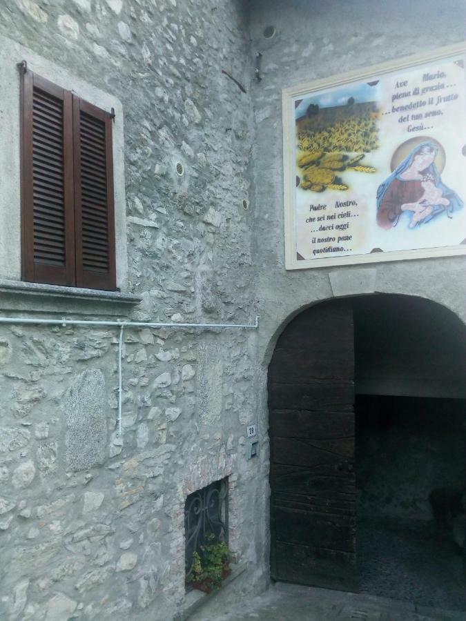 La Corte Del Pane Valbrona Luaran gambar